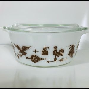 Pyrex Early American Vintage Covered Bowl